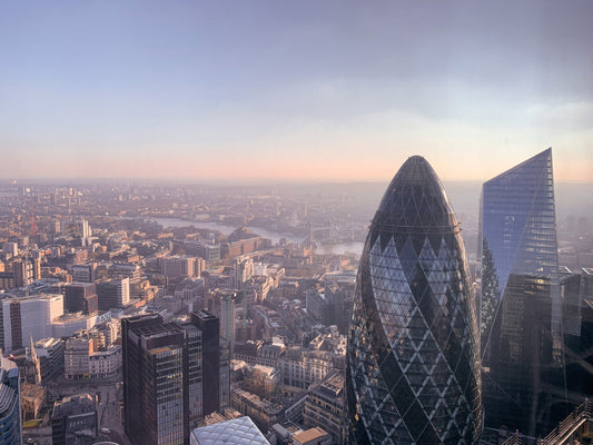 Modern Finance in 2025: Personal Finance, Fintech, Crypto & Global Trends